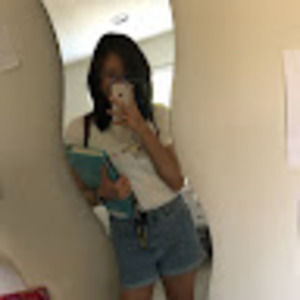 Meet your Posher, Arielle